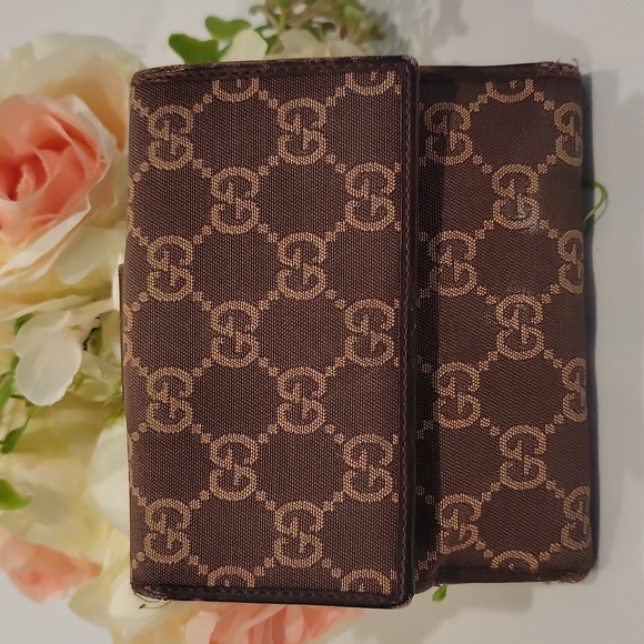 Authentic Gucci short wallet - Picture 2 of 11